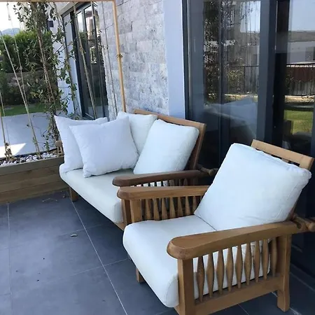 Peaceful House With Amazing Sea View In Bodrum Vila